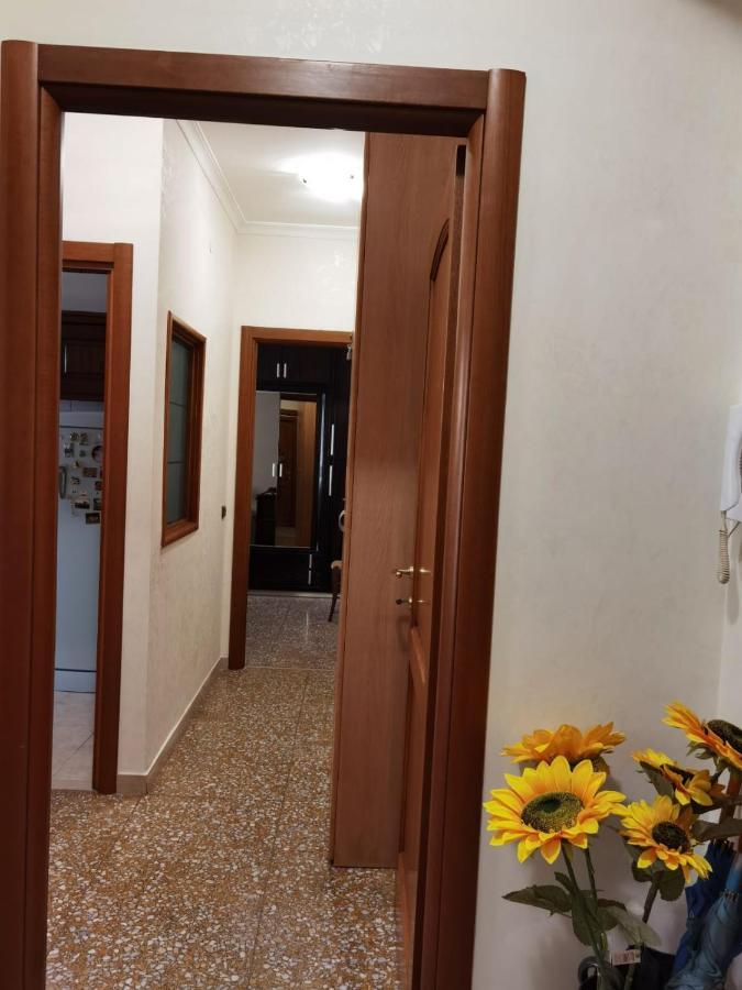 Appartamento Per Turisti E Famiglie Roma المظهر الخارجي الصورة